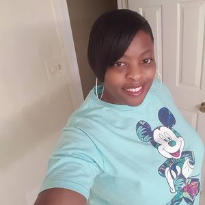 Meet your Posher, Nekia